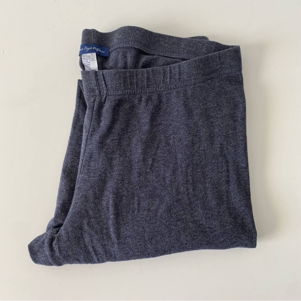 3/$30💚American Eagle AEO basic dark grey stretchy cotton leggings size medium